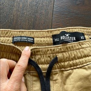 Hollister khaki joggers